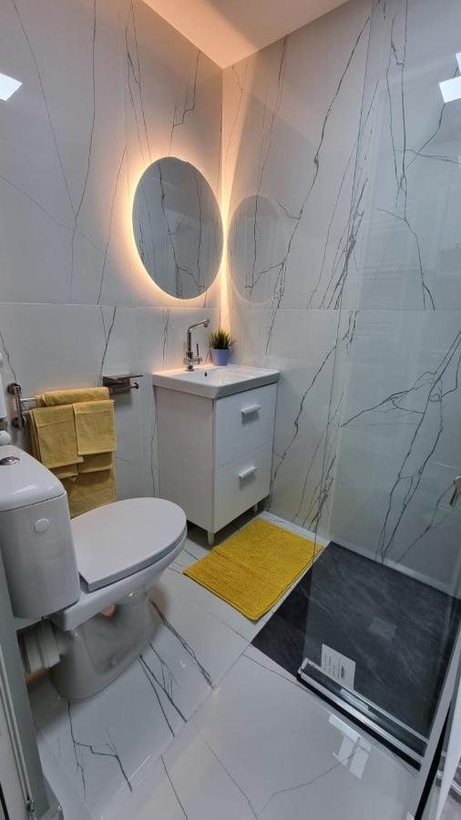Appartement Studio Serenity Onesti Extérieur photo